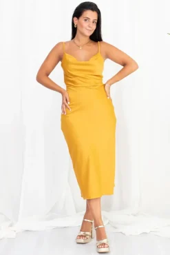 Vestido Midi Raso